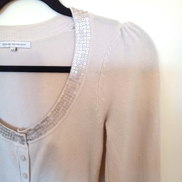 Urban Behavior Sequin Collar Long Sleeve Cardigan - Picture 4 of 9